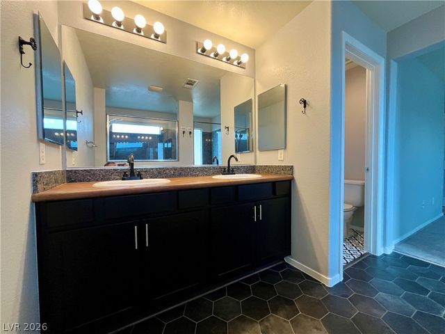 1045 Spotted Saddle Street, Henderson, NV 89015