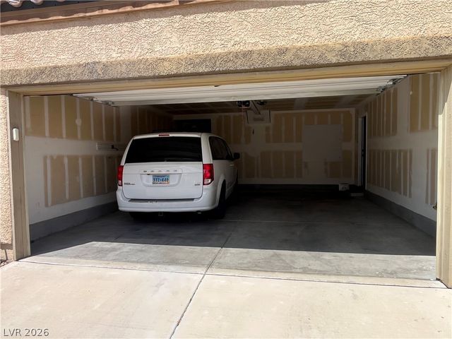 1045 Spotted Saddle Street, Henderson, NV 89015