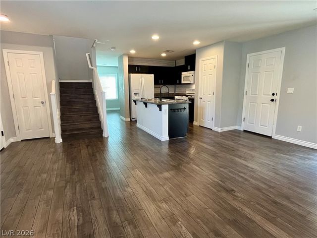 1045 Spotted Saddle Street, Henderson, NV 89015