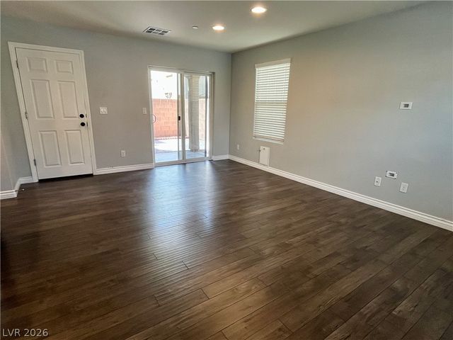 1045 Spotted Saddle Street, Henderson, NV 89015