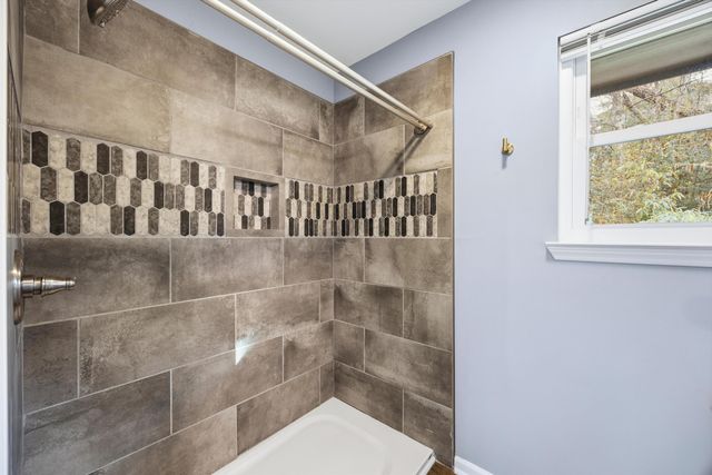 4910 Bal Harbor Drive, Chattanooga, TN 37416