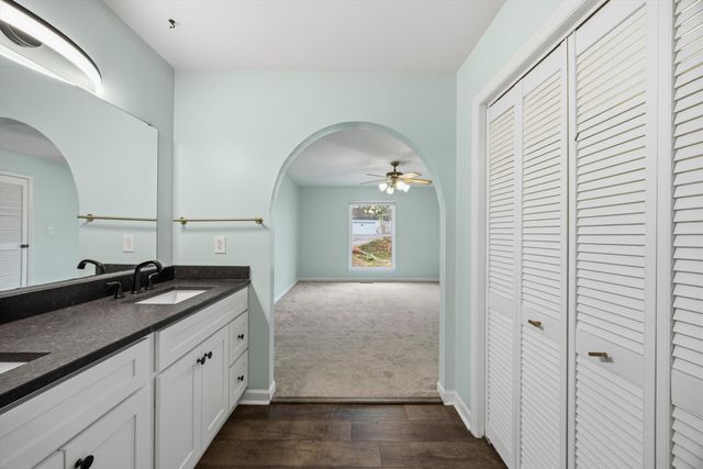 4910 Bal Harbor Drive, Chattanooga, TN 37416