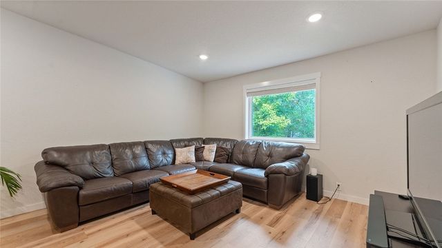 2 Purfleet Drive, Bella Vista, AR 72715