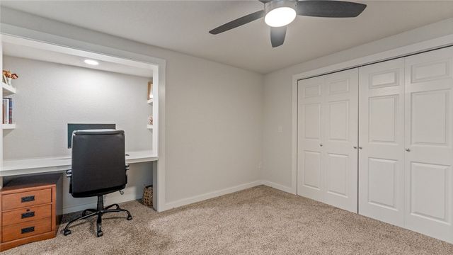 2 Purfleet Drive, Bella Vista, AR 72715