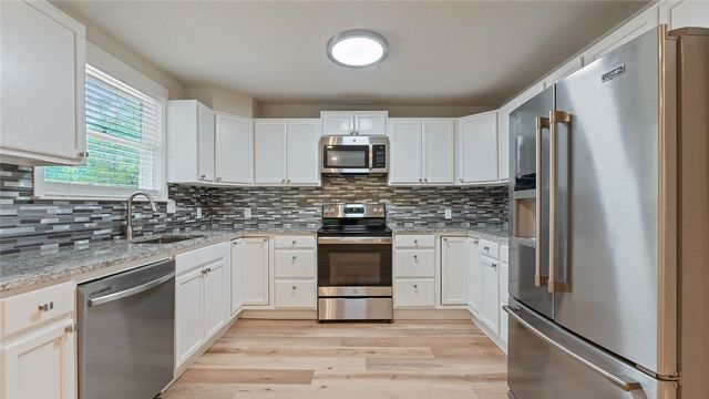 2 Purfleet Drive, Bella Vista, AR 72715