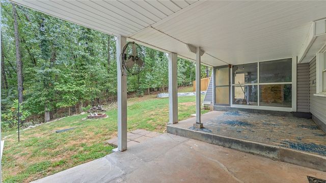 2 Purfleet Drive, Bella Vista, AR 72715