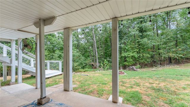2 Purfleet Drive, Bella Vista, AR 72715