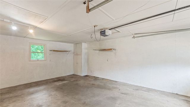 2 Purfleet Drive, Bella Vista, AR 72715