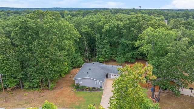 2 Purfleet Drive, Bella Vista, AR 72715
