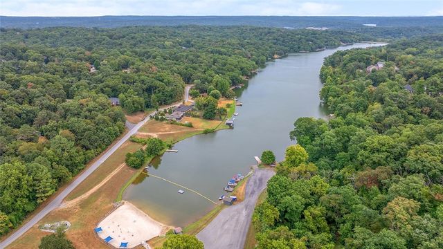 2 Purfleet Drive, Bella Vista, AR 72715
