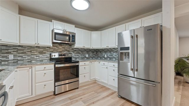 2 Purfleet Drive, Bella Vista, AR 72715