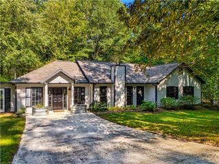 81 Shore Drive, Dahlonega, GA 30533