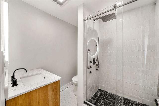 12 Sewall Ave 3, Winthrop, MA 02152