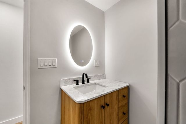 12 Sewall Ave 3, Winthrop, MA 02152