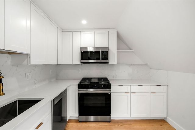 12 Sewall Ave 3, Winthrop, MA 02152