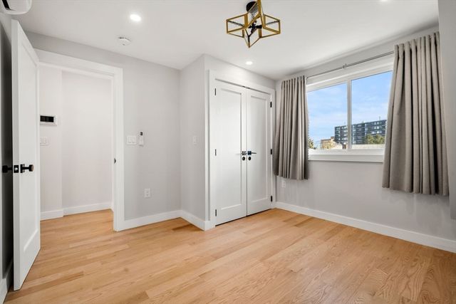 12 Sewall Ave 3, Winthrop, MA 02152