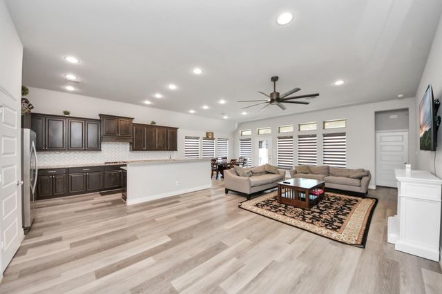 2227 Marian Lee, Richmond, TX 77469