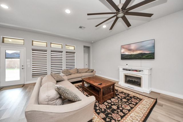 2227 Marian Lee, Richmond, TX 77469