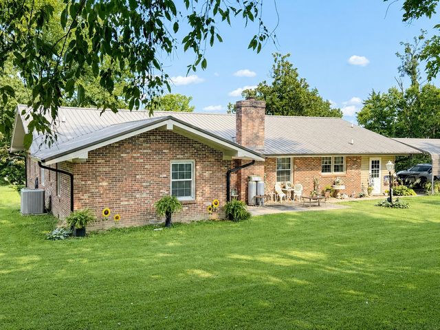 333 Choctaw Trail, Stanford, KY 40484