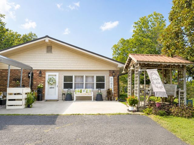 333 Choctaw Trail, Stanford, KY 40484