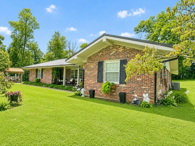333 Choctaw Trail, Stanford, KY 40484