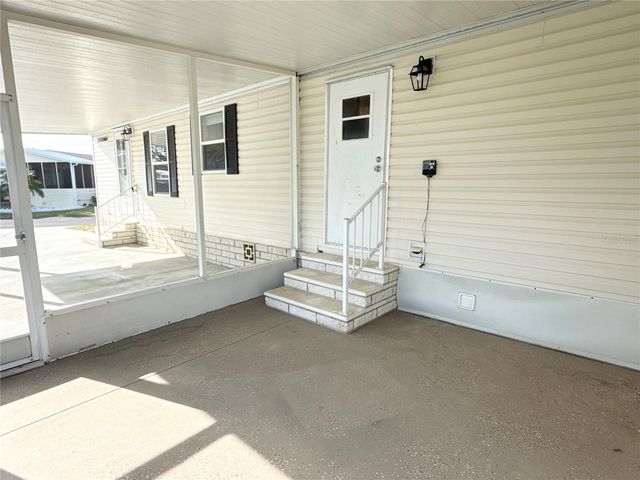 7107 MOUNT ESSEX DRIVE NE 520, St Petersburg, FL 33702