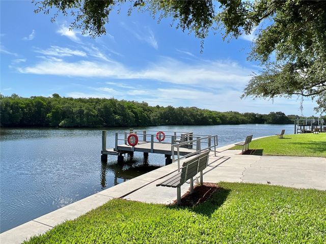 7107 MOUNT ESSEX DRIVE NE 520, St Petersburg, FL 33702