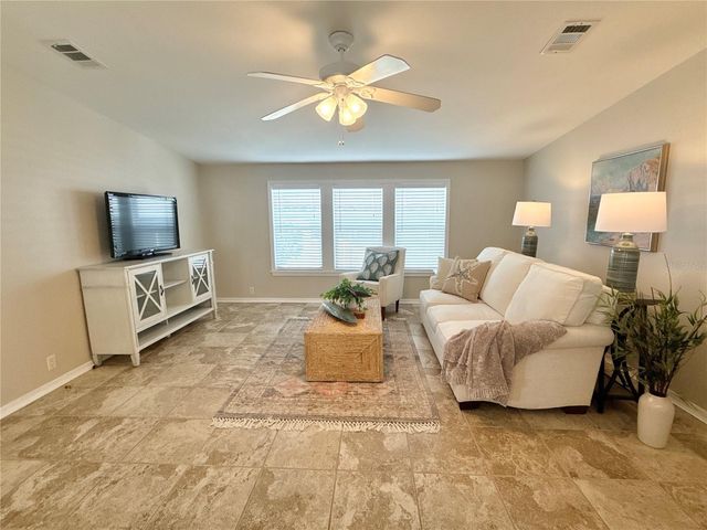 7107 MOUNT ESSEX DRIVE NE 520, St Petersburg, FL 33702