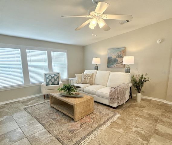 7107 MOUNT ESSEX DRIVE NE 520, St Petersburg, FL 33702