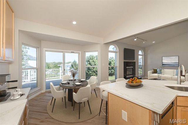 865 Bellerive Manor Drive, St Louis, MO 63141