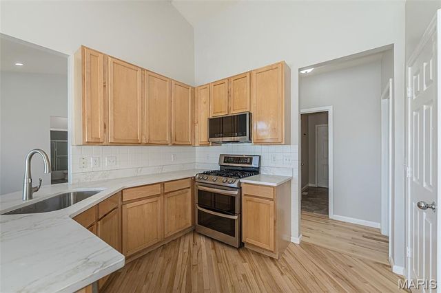 865 Bellerive Manor Drive, St Louis, MO 63141