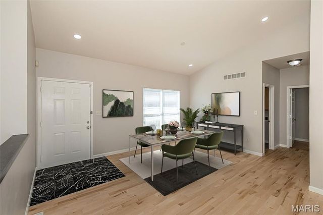 865 Bellerive Manor Drive, St Louis, MO 63141