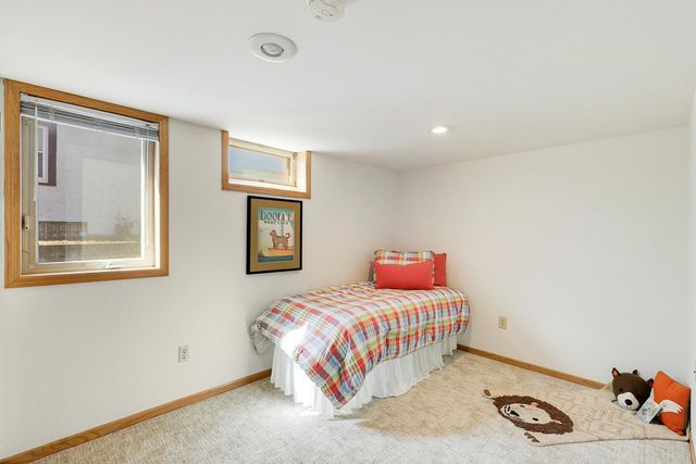 4201 40th Avenue N, Robbinsdale, MN 55422