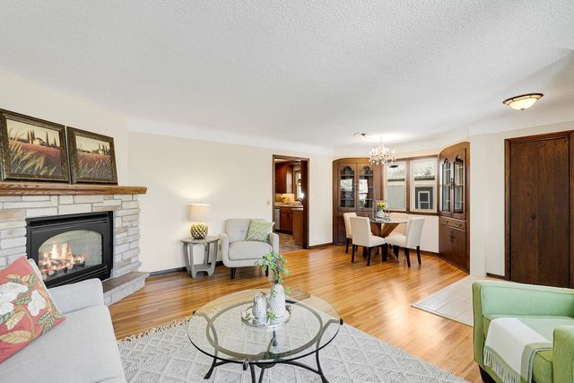 4201 40th Avenue N, Robbinsdale, MN 55422