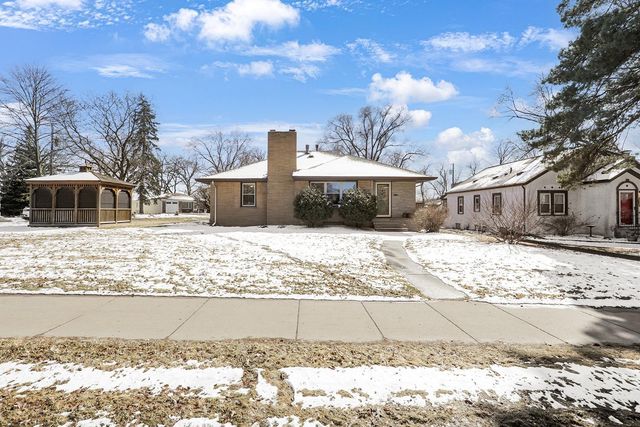 4201 40th Avenue N, Robbinsdale, MN 55422