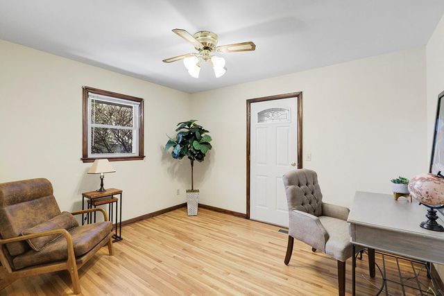 4201 40th Avenue N, Robbinsdale, MN 55422