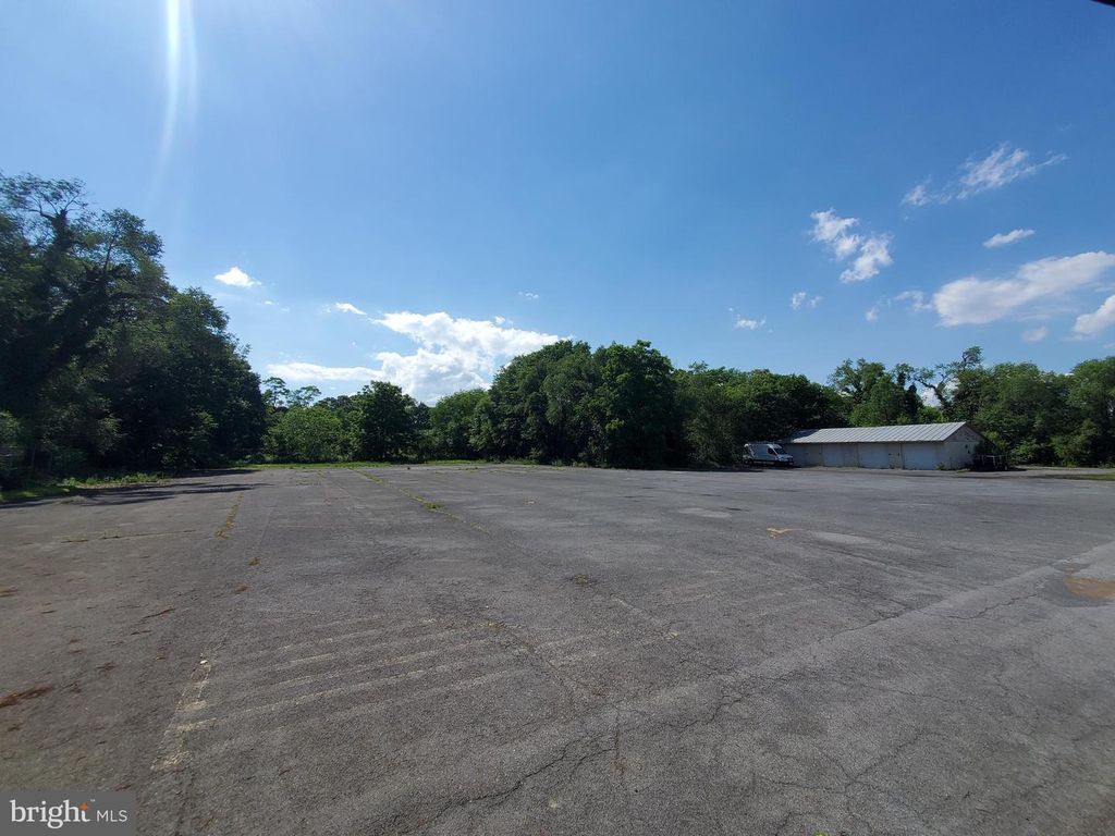 CHERRY ST, Carlisle, PA 17013