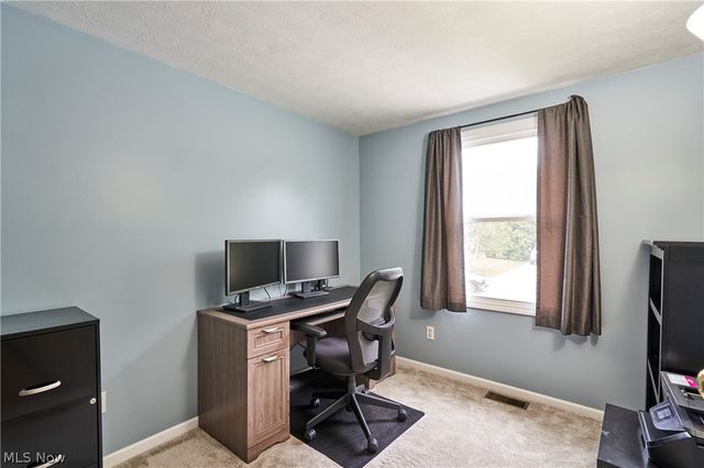 5165 Fawn Drive, New Franklin, OH 44319