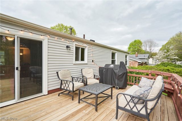 5165 Fawn Drive, New Franklin, OH 44319