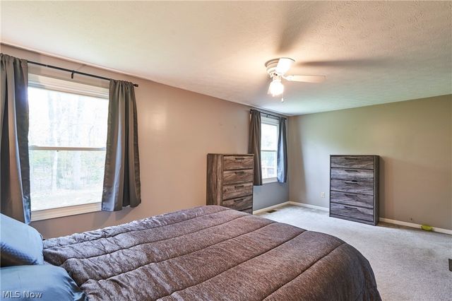 5165 Fawn Drive, New Franklin, OH 44319