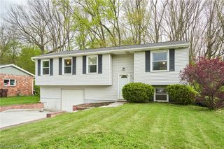5165 Fawn Drive, New Franklin, OH 44319
