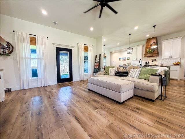 23094 W 867 Road, Park Hill, OK 74451