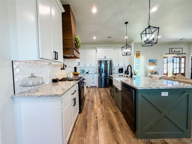 23094 W 867 Road, Park Hill, OK 74451