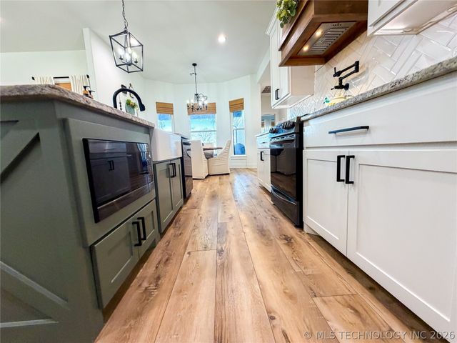 23094 W 867 Road, Park Hill, OK 74451