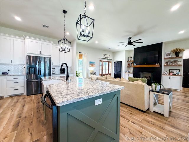 23094 W 867 Road, Park Hill, OK 74451