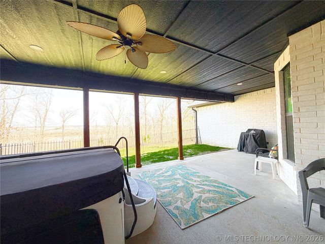 23094 W 867 Road, Park Hill, OK 74451