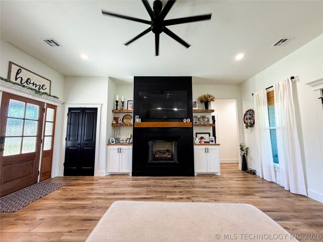 23094 W 867 Road, Park Hill, OK 74451