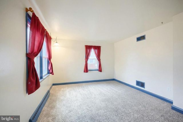 2180 HESS RD, York, PA 17404