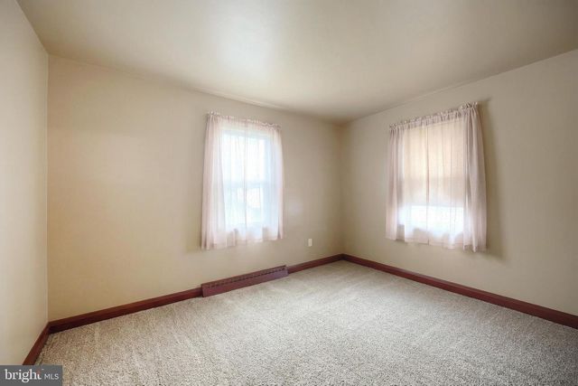 2180 HESS RD, York, PA 17404