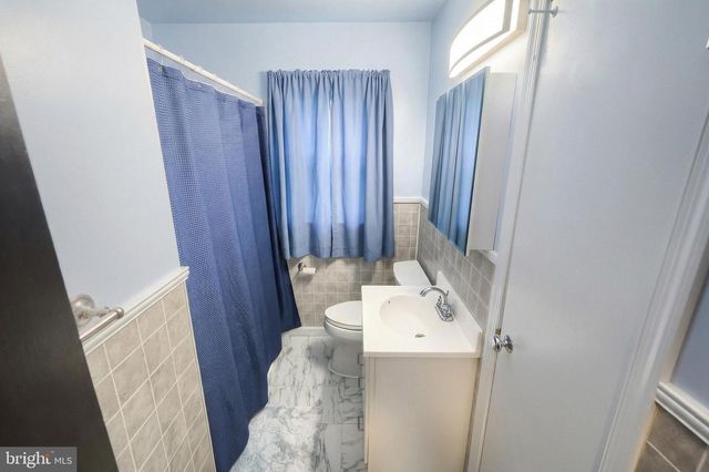 2180 HESS RD, York, PA 17404